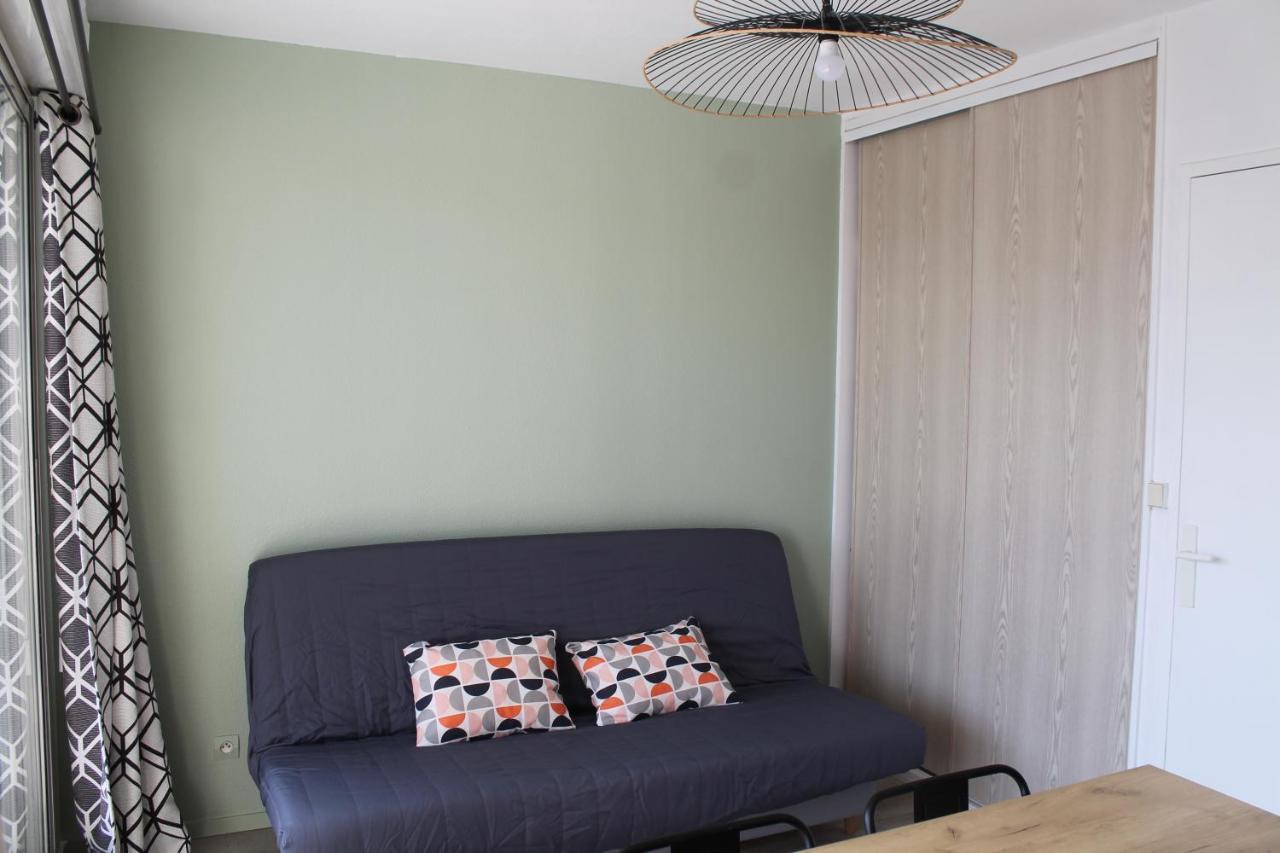 Appartamento Studio Avec Parking Proche Plage Et Centre Royan Esterno foto